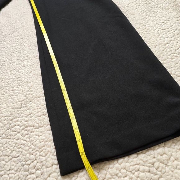 NWOT Tommy Hilfiger Puff Shoulder Short Sleeve Jumpsuit Size 4P - Picture 10 of 11